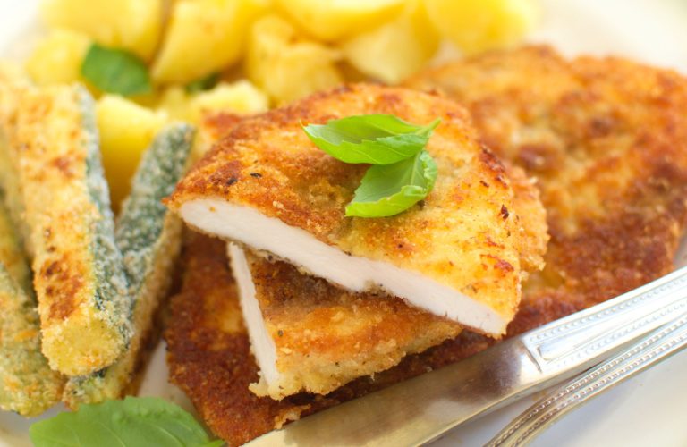 Kotlety z kurczaka w parmezanowej panierce