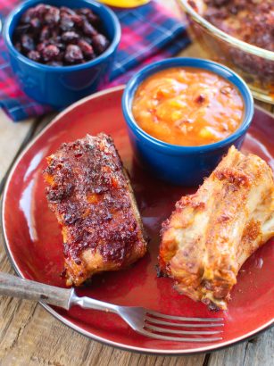 Żeberka w sosie bbq z żurawiną i sosem mango
