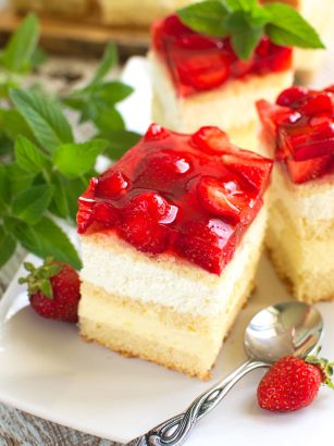 Ciasto truskawkowe trifle