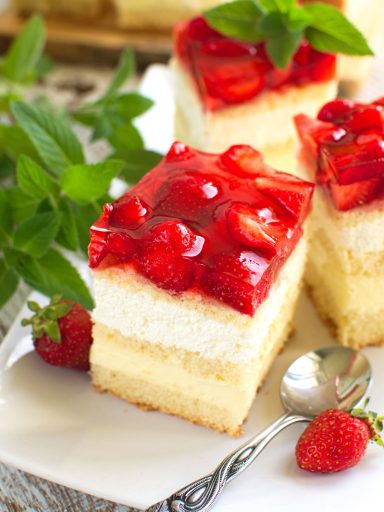 Ciasto truskawkowe trifle