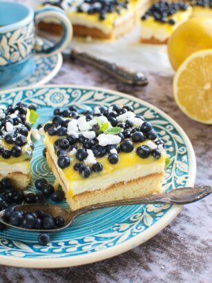 Ciasto z jagodami i lemon curd