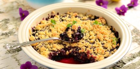 Jagody zapiekane pod kruszonką