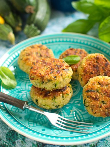 Kotleciki z cukinii z quinoa i parmezanem