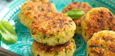 Kotleciki z cukinii z quinoa i parmezanem