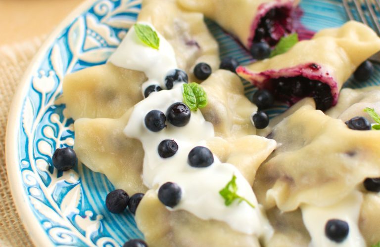 Pierogi z jagodami