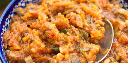 Bigos z cukinii z pieczarkami