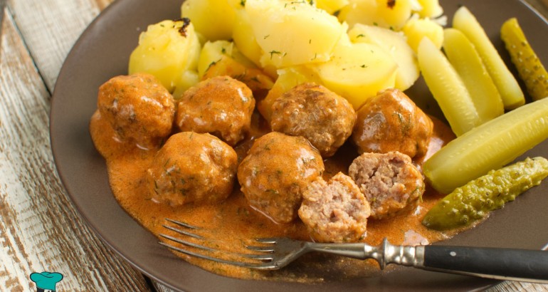 Pulpeciki w sosie pomidorowym z koperkiem