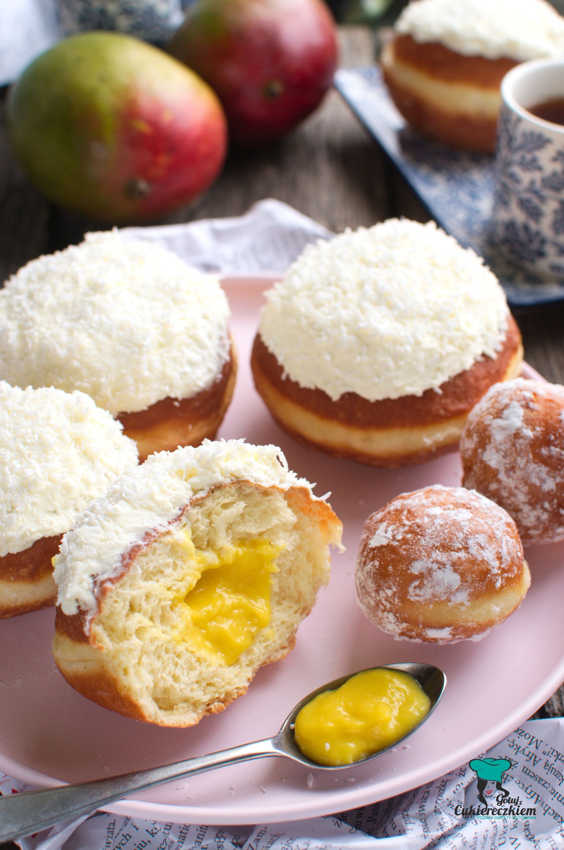 Pączki z mango i kokosem