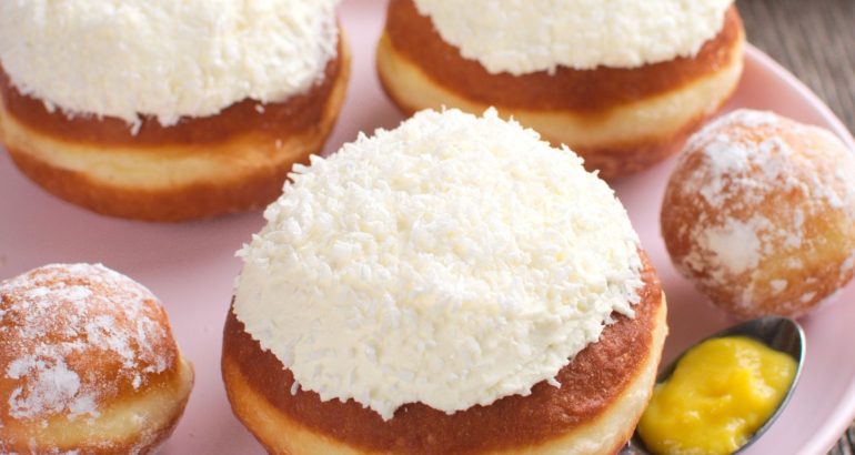 Pączki z mango i kokosem