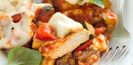 Fileciki z kurczaka zapiekane z warzywami i mozzarellą