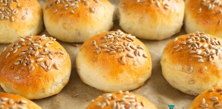 Bułki na kefirze ze słonecznikiem