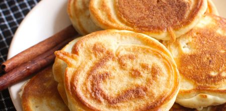 Placuszki kefirowe z jabłkami