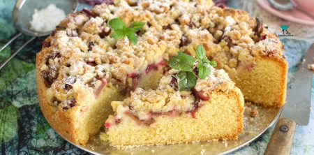 Ciasto z rabarbarem i kruszonką