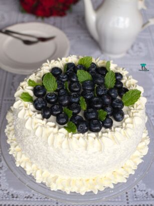 Tort śmietankowy