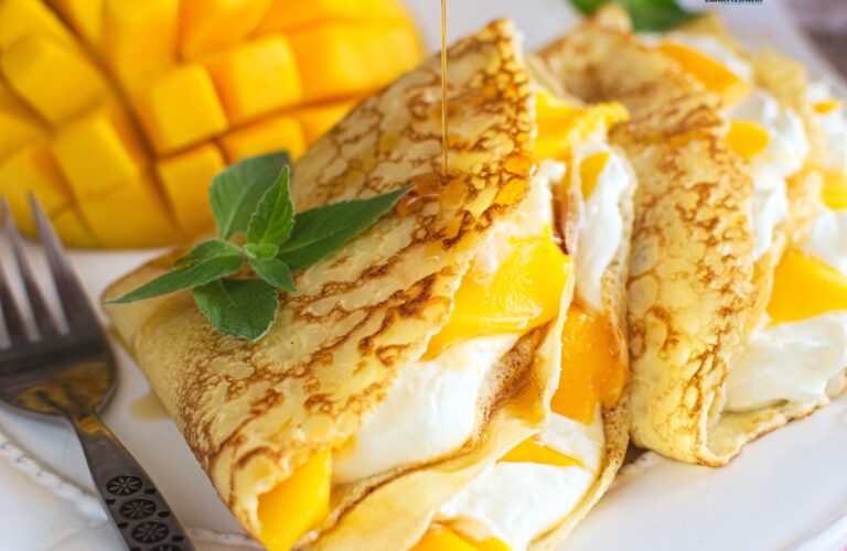 Naleśniki ala mango lassi