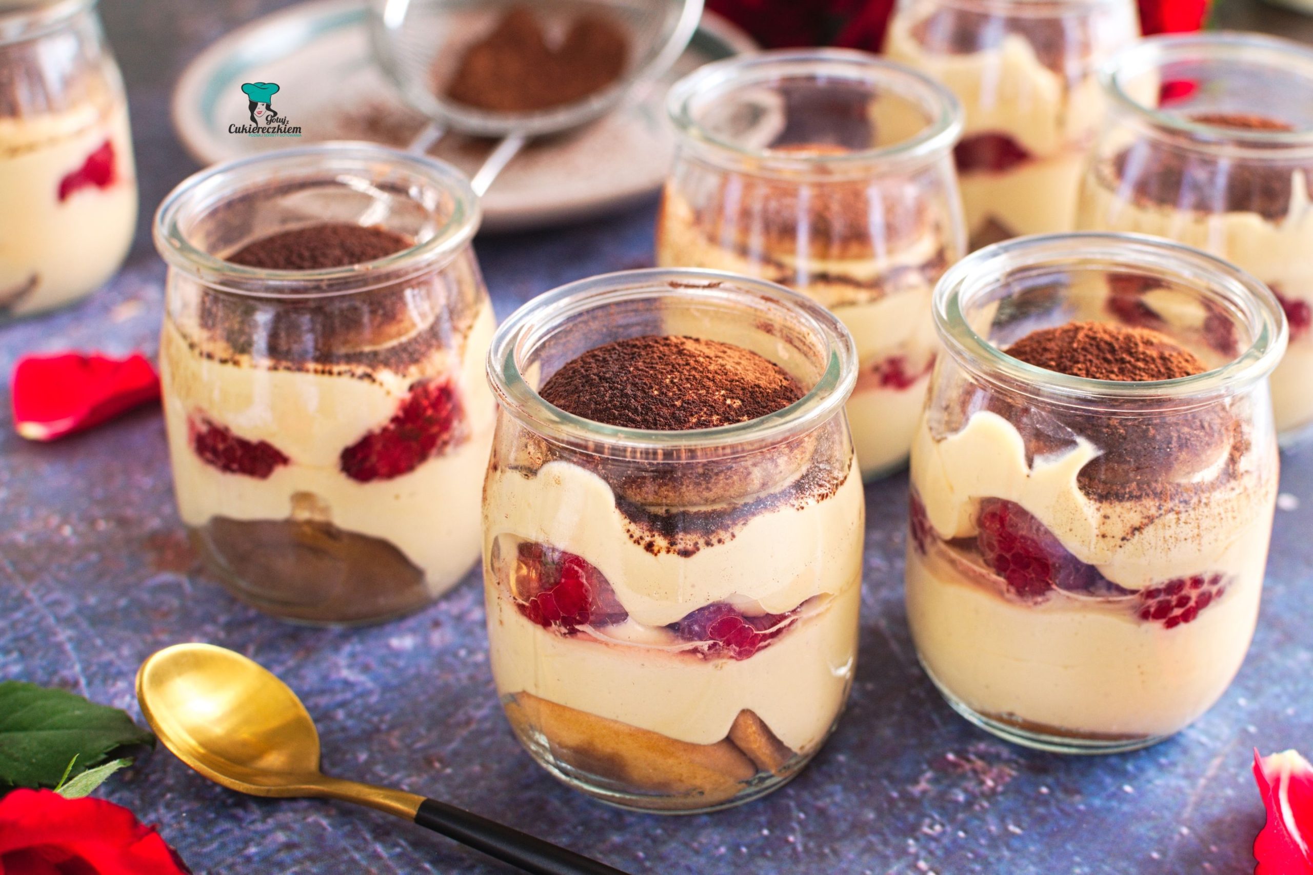 Tiramisu kajmakowe z malinami