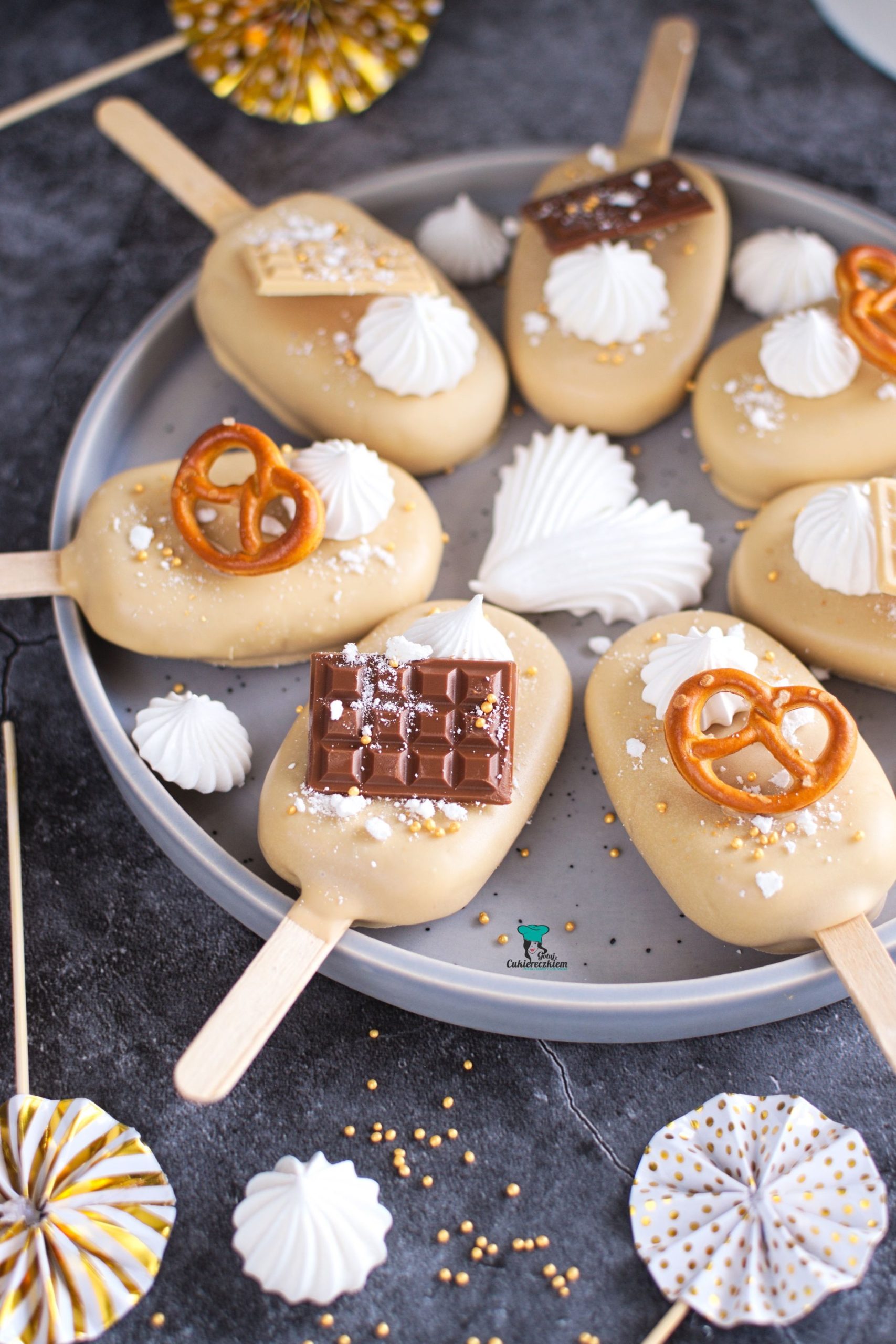 Karmelowe cakesicles