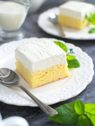 Tres leches (meksykańskie ciasto mleczne)