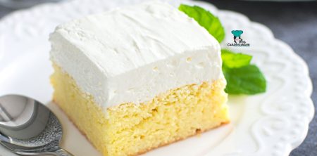 Tres leches (meksykańskie ciasto mleczne)