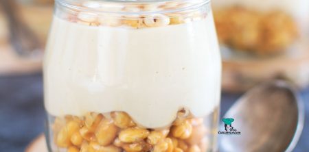 Deser karmelowy z ryżem preparowanym