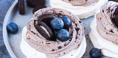 Mini Pavlova z kremem oreo