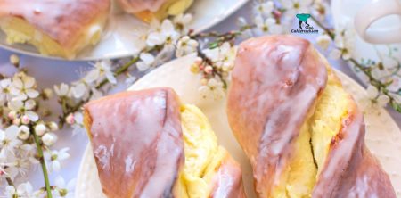 Zakręcone drożdżówki z serem