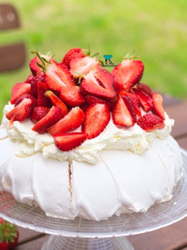 Beza Pavlova z truskawkami