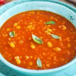 Marokańska zupa pomidorowa z fasolą