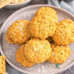Owsianka kokosowa z chia i owocami
