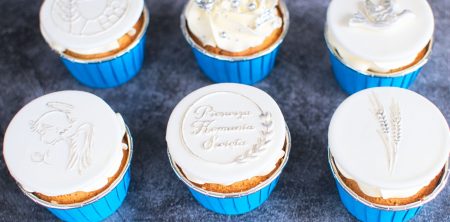 Babeczki na Pierwszą Komunię Świętą Szymona