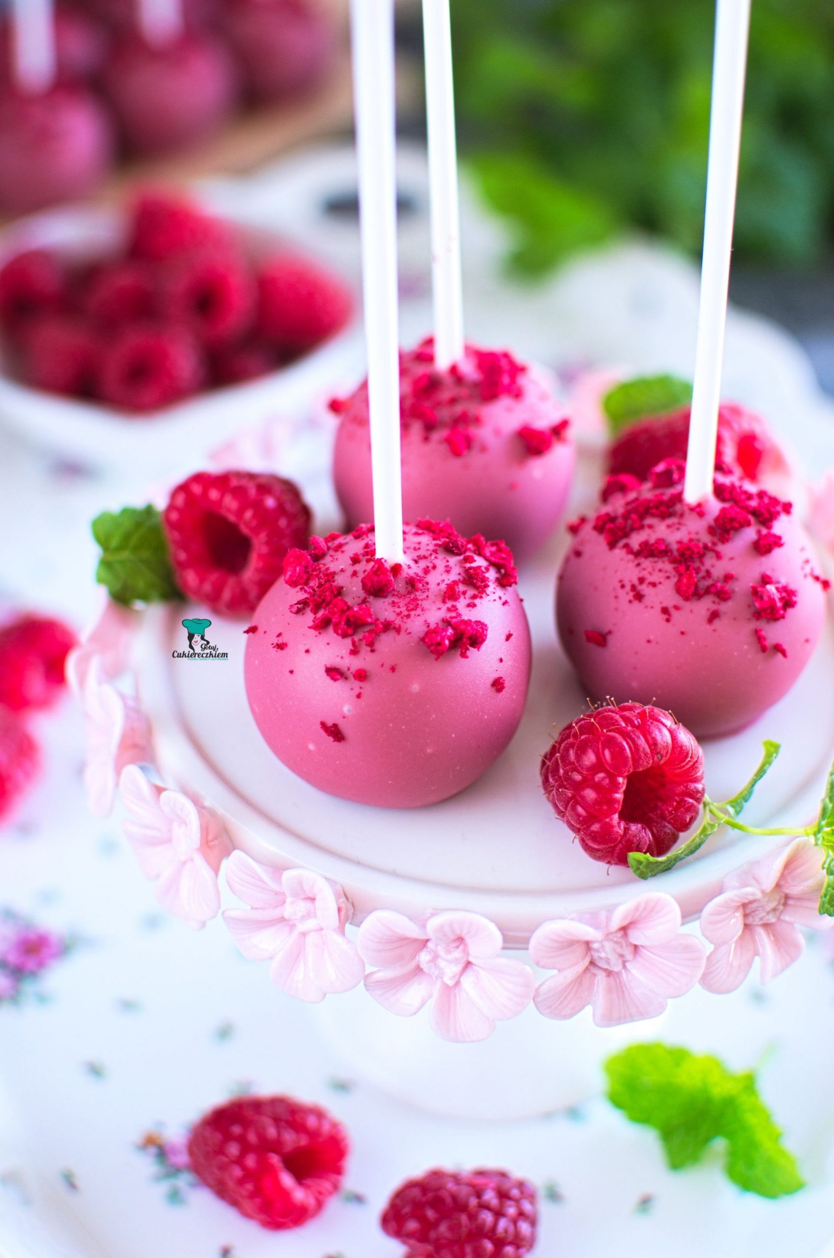Malinowe cake pops