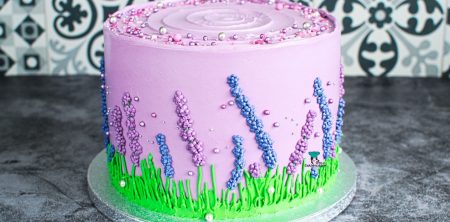 Tort w szafirki (pistacja-malina)