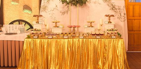 Słodki stół przygotowany na wesele Klaudii i Jana