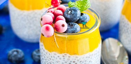 Kokosowy pudding chia z mango