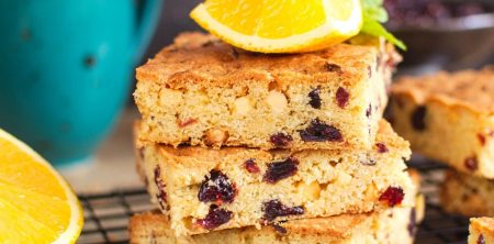 Pomarańczowe blondie z żurawiną