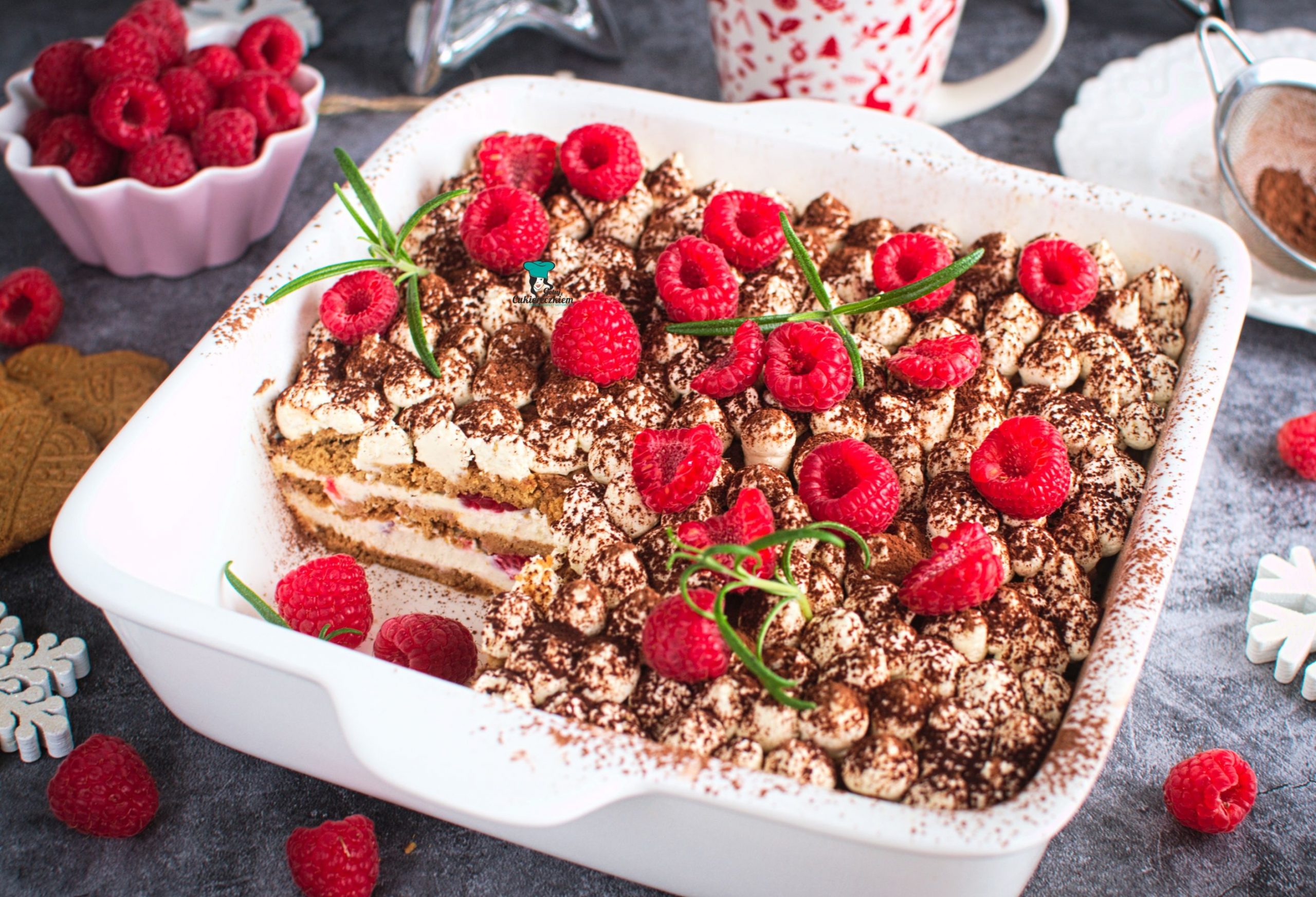 Korzenne tiramisu z malinami