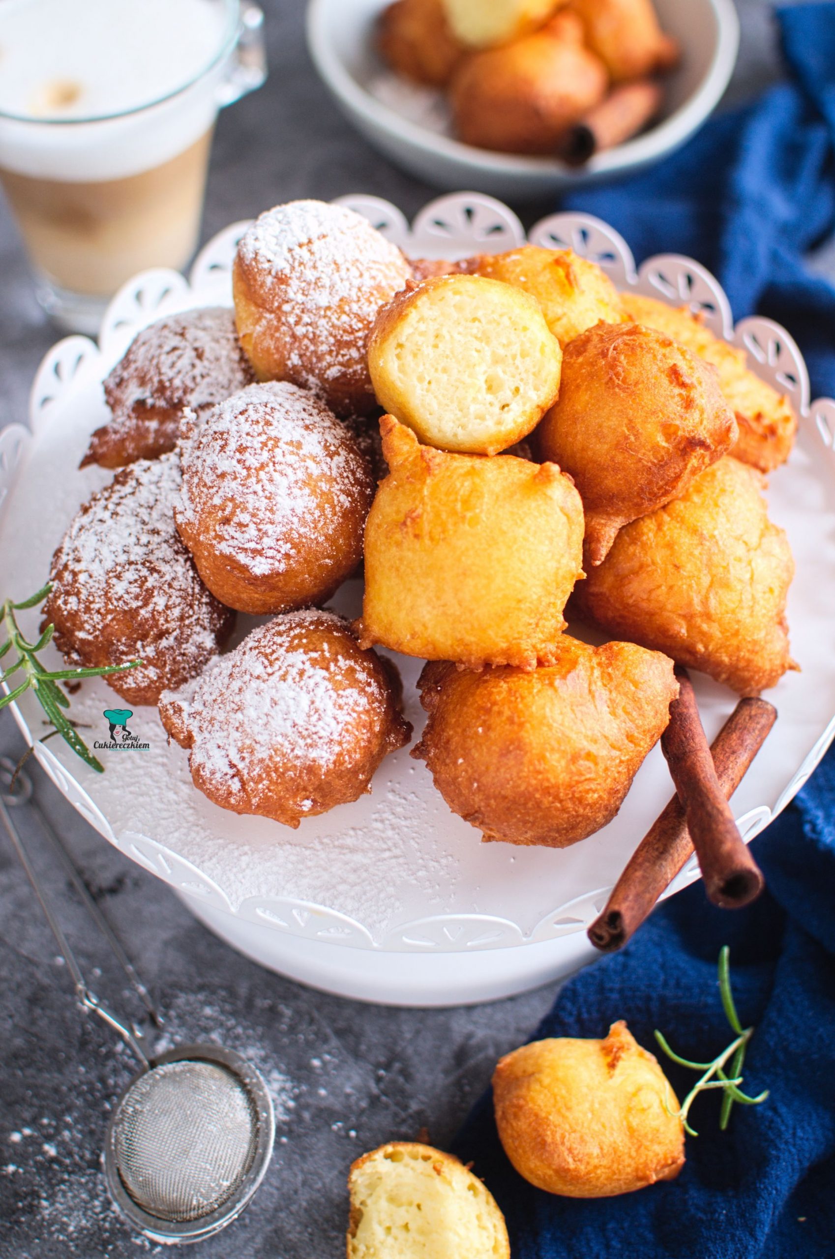Mini pączki z ricotty (Baci di ricotta)