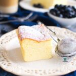 Pavlova z kremem pistacjowym i malinami