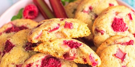 Ciastka z rabarbarem i malinami