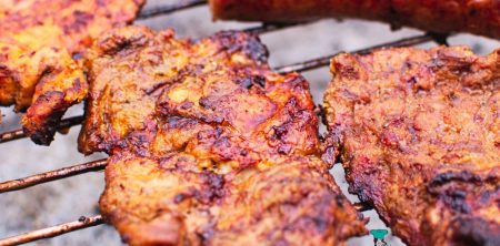 Karkówka z grilla w marynacie ketchupowo-musztardowej