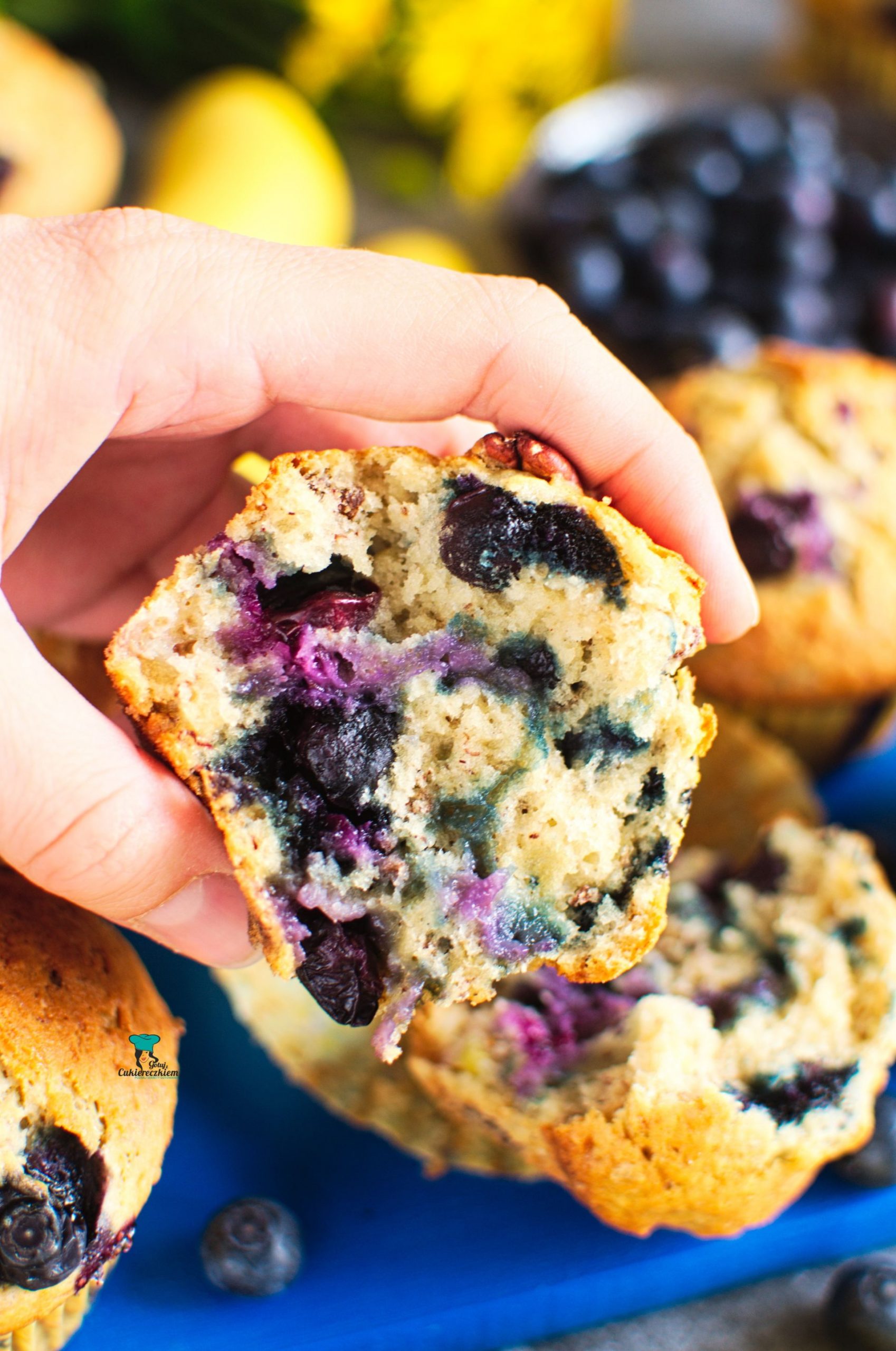 Muffinki bananowe z borówkami