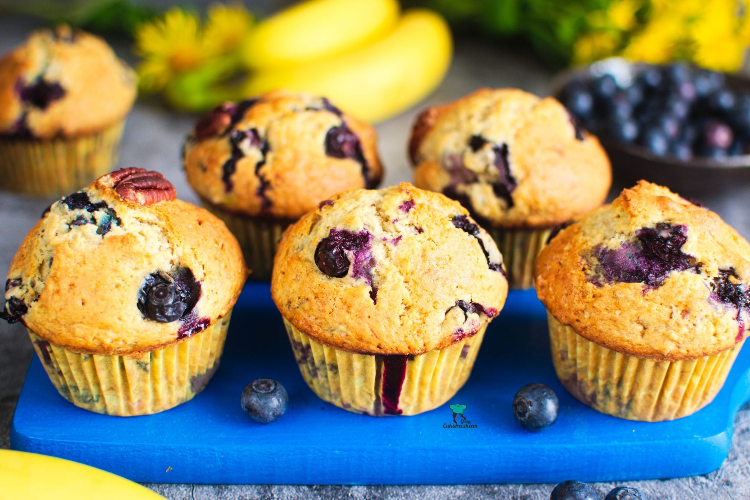 Muffinki bananowe z borówkami