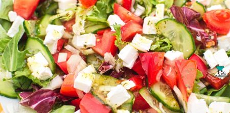 Sałatka z sosem sałatkowym