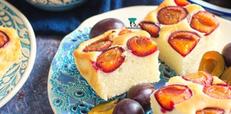 Proste ciasto ze śliwkami