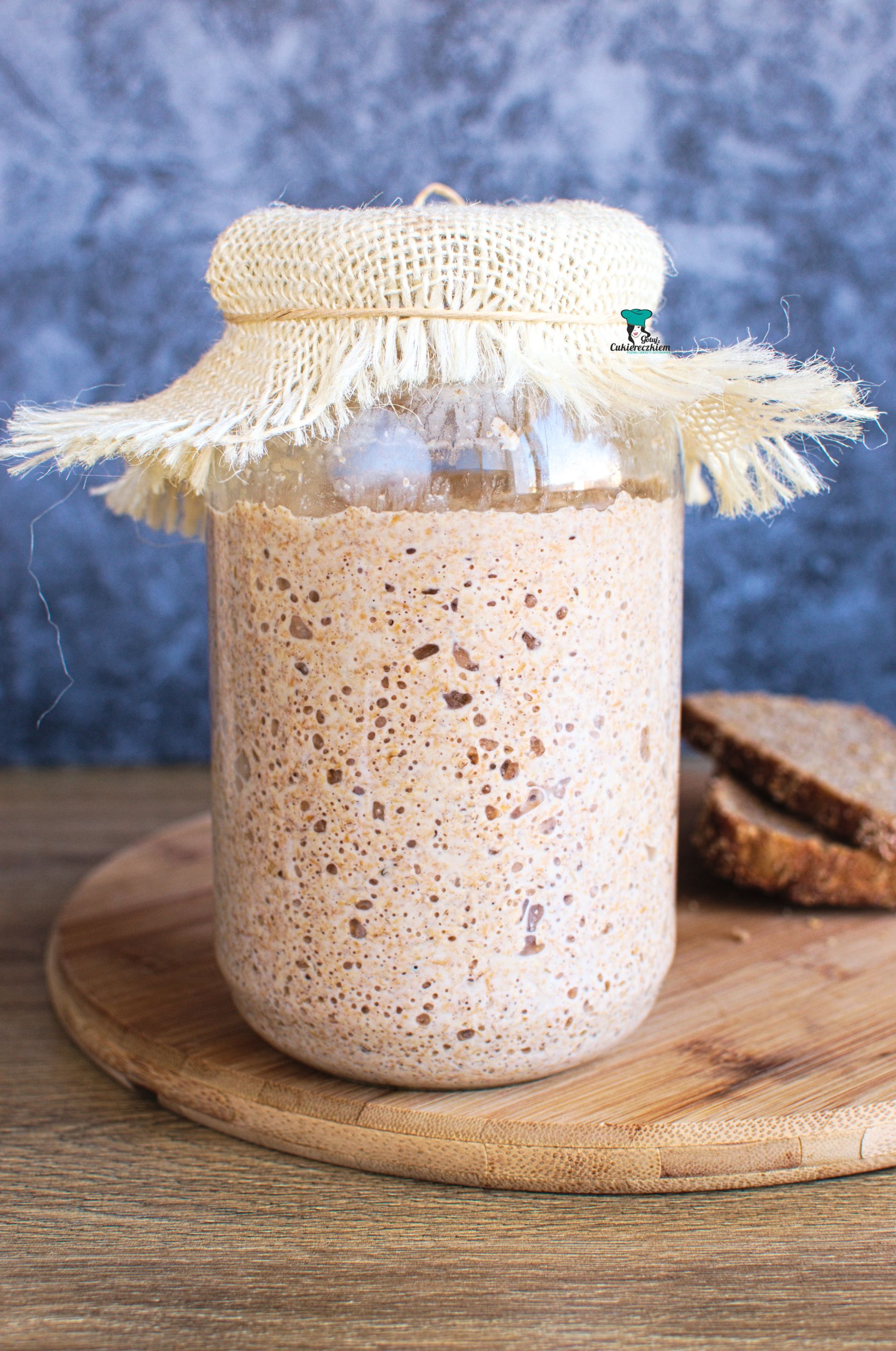 Zakwas żytni na chleb – jak go zrobić?