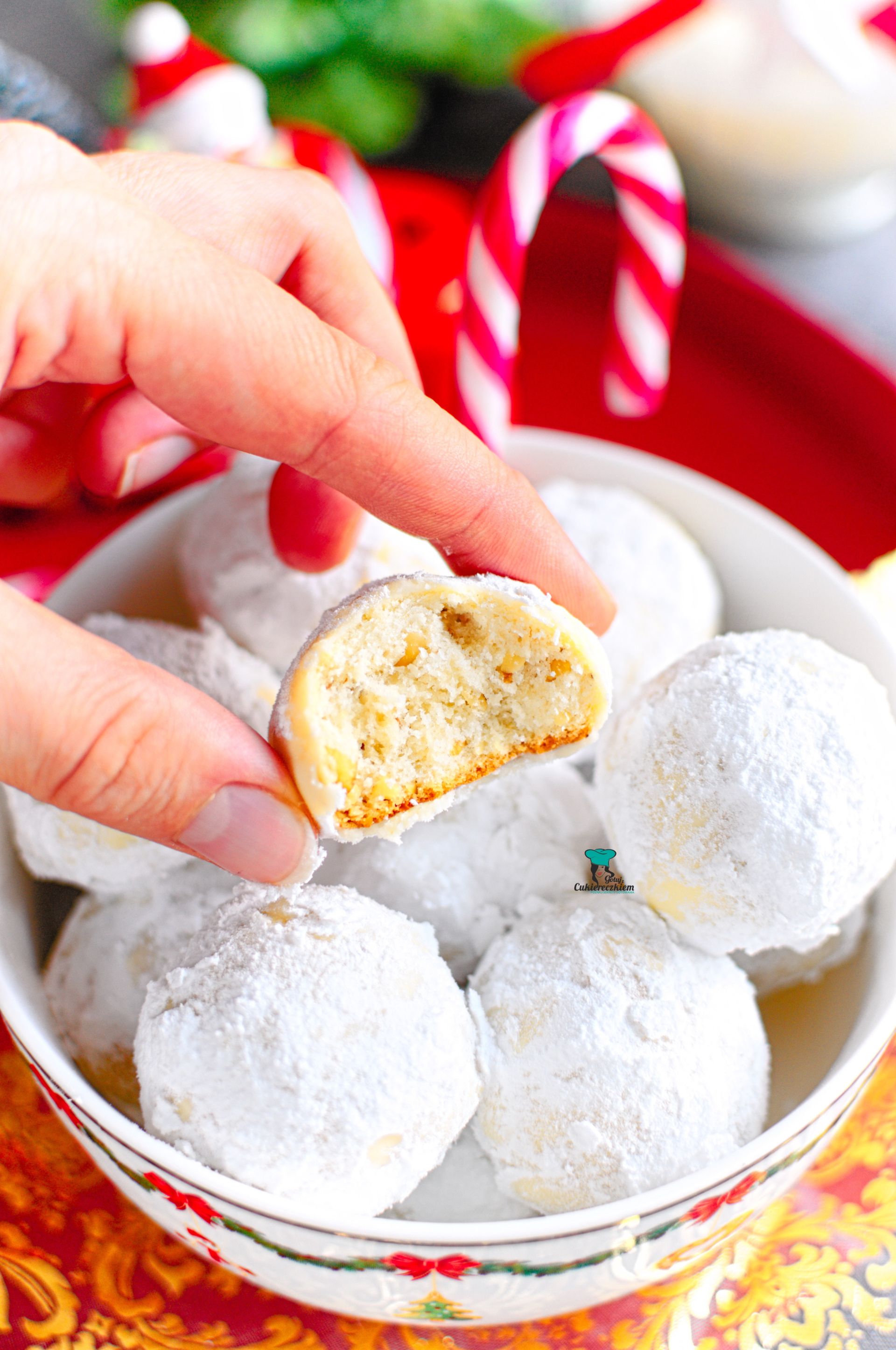 Ciasteczka orzechowe śnieżne kule