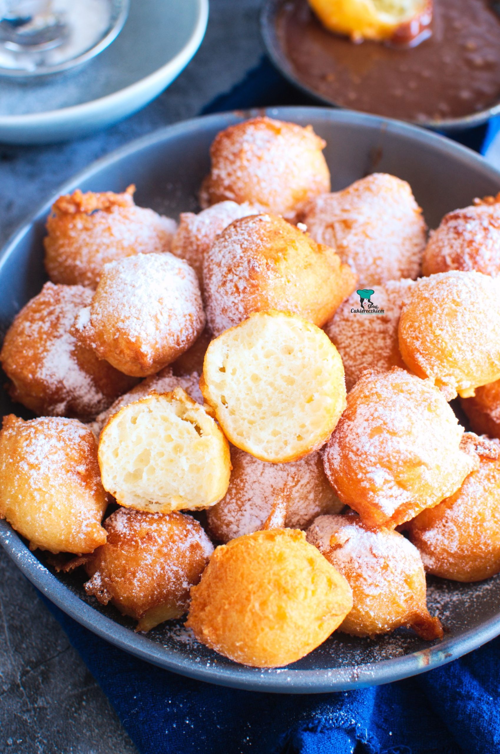 Szybkie pączki z serkiem homogenizowanym
