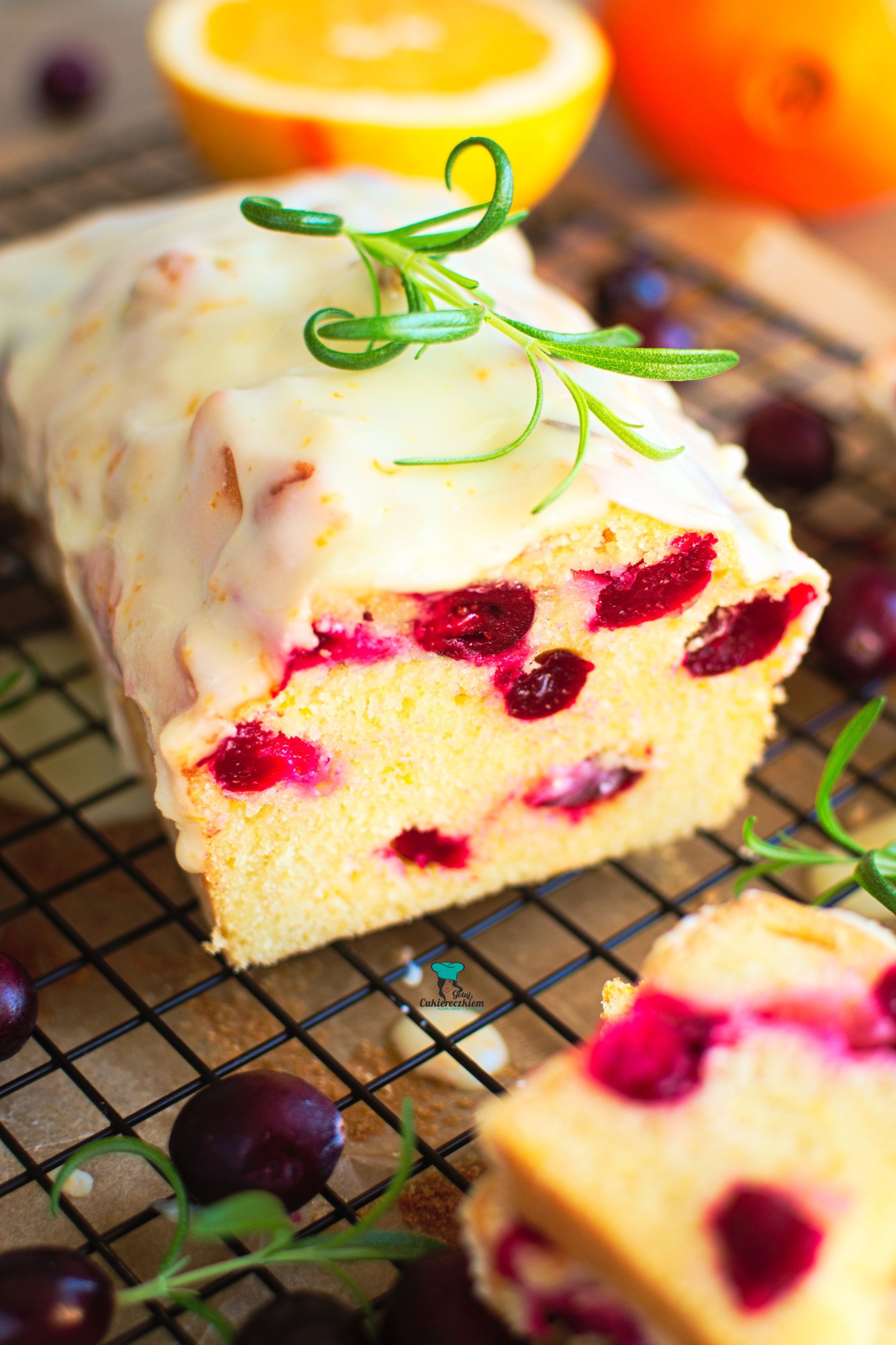 Ciasto pomarańczowe z żurawiną