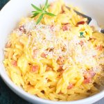 Sałatka z kaszą bulgur i jajkiem