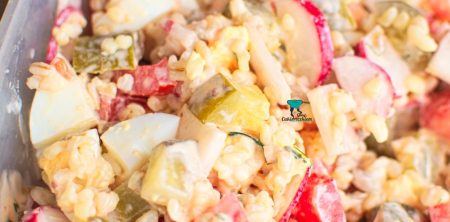 Sałatka z kaszą bulgur i jajkiem